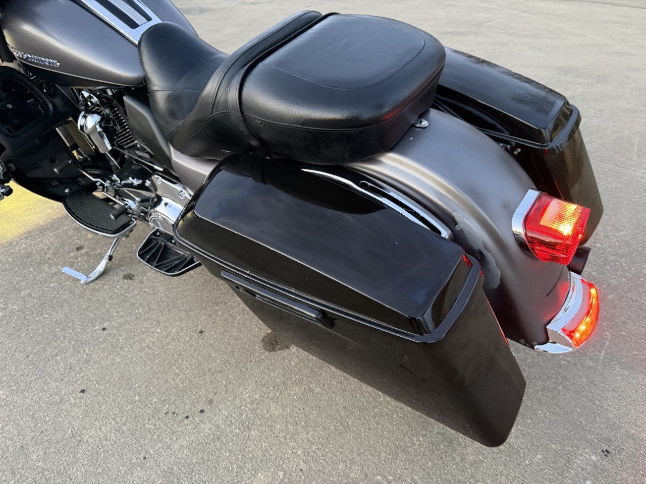 2017 Harley-Davidson FLHTK Electra Glide Ultra Limited / Street Glide